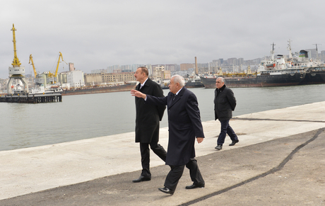 Azerbaijani President inaugurates shipyard in Baku