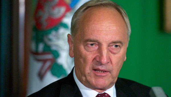 Latvian president arrives in Azerbaijan