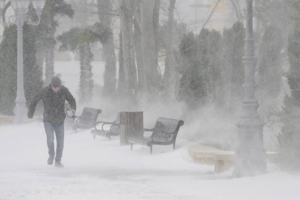 Azerbaijan to go through cold February