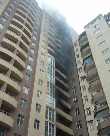 Residential building on fire in Baku center