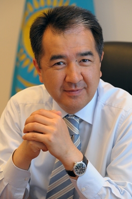 Kazakhstan offers to boost business ties with Azerbaijan