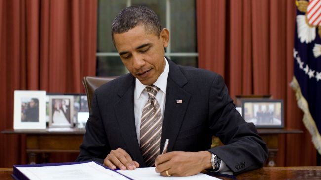 Obama extends Iran sanctions