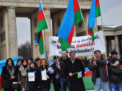 Rally in Berlin commemorates Day of Genocide of Azerbaijanis