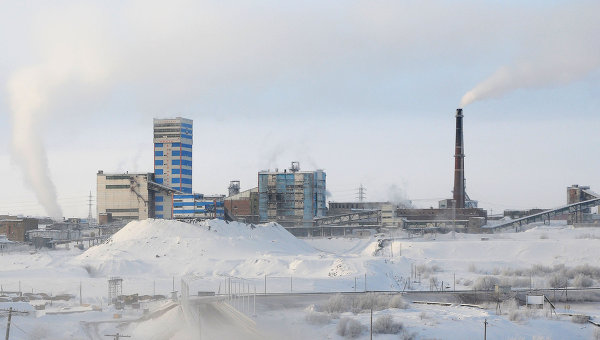 Russian coal mine blast death toll rises to 18
