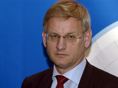 The battle for Santa Claus’s home