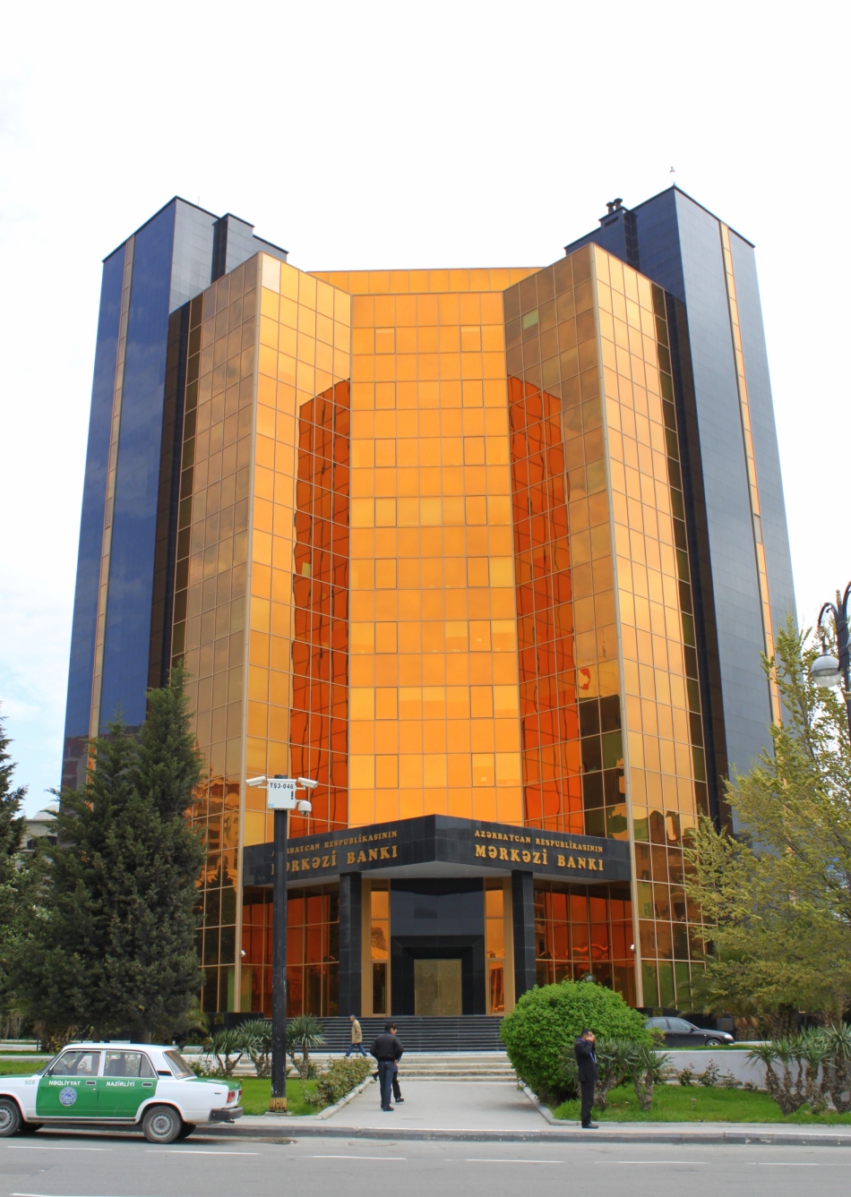 Azerbaijan Central Bank to raise 15M manats at auction