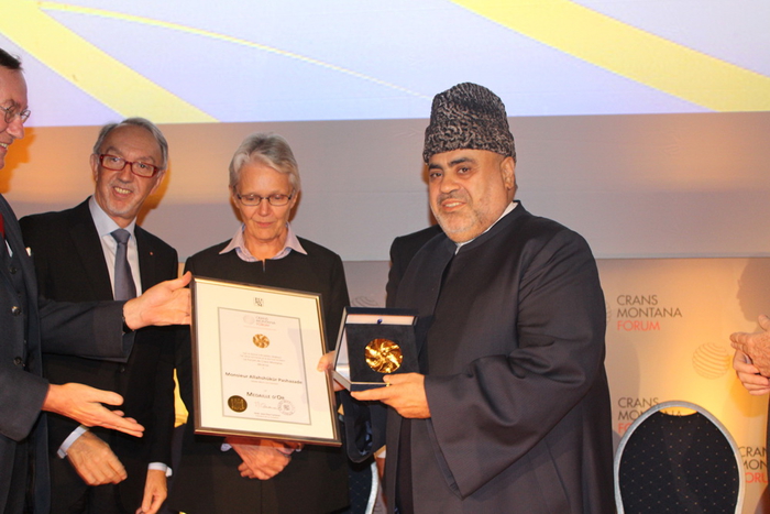 Allahshukur Pashazade awarded gold medal of Crans Montana Forum