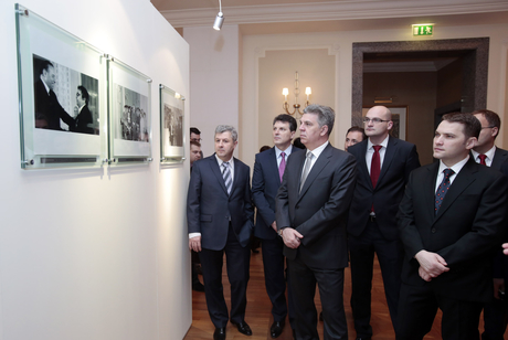 Romanian reps visits Heydar Aliyev Foundation