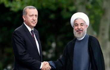 Iran, Turkey sign co-op deals