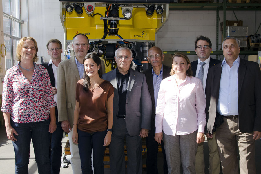 Azerbaijani geologists visit RWE Dea, GEOMAR center in Germany