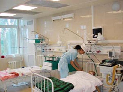 Azerbaijani soldier accidentally wounds comrade