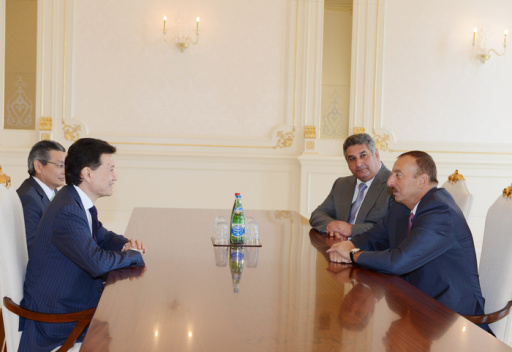 Aliyev hosts World Chess Federation head