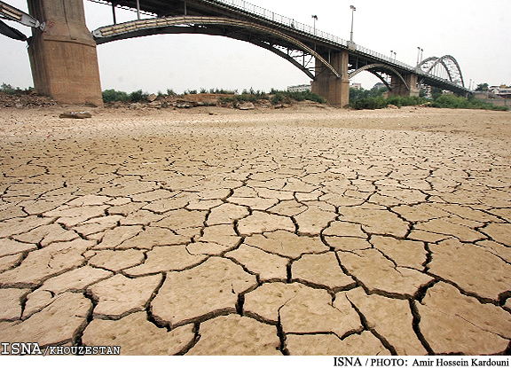 Iran issues $45Bln to combat against drought in Isfahan