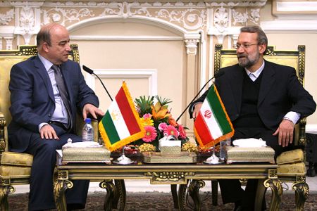 Iranian, Tajik speakers discuss co-op