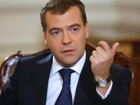 Medvedev to tout investment projects at Davos