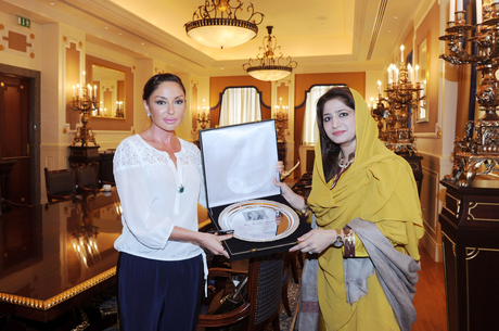 Azerbaijan`s First Lady receives “The Symbol of Humanity” Award