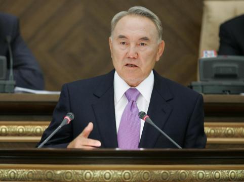 Nazarbayev talks modernization of the ruling party
