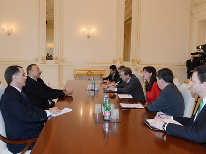 Azerbaijani president receives U.S. delegation