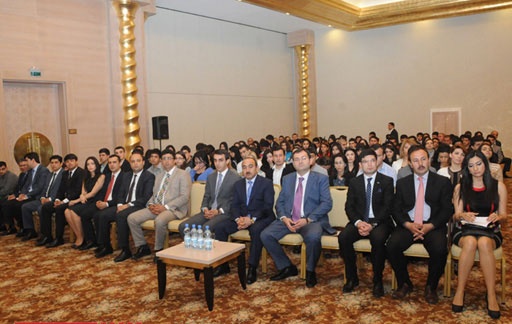 Azerbaijani youth to support Ilham Aliyev at presidential elections (UPDATE)