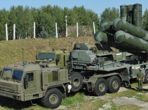 Turkey, Russia sign S-400 missile defense system deal