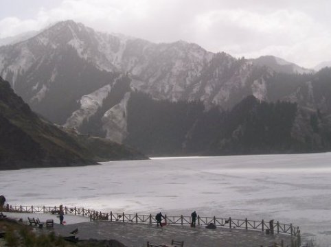 Climbers summit Putin peak
