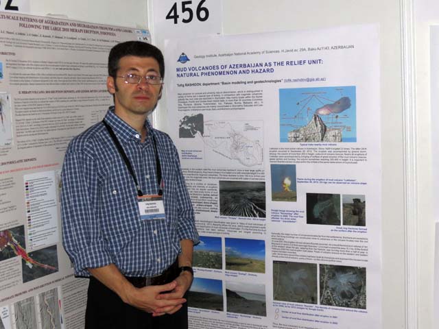 Geology Institute scholar presents research results in Paris