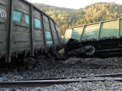 Freight train derails in western Iran