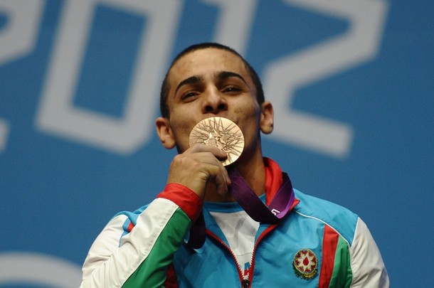 Azerbaijani weightlifter Hristov claims World Cup gold