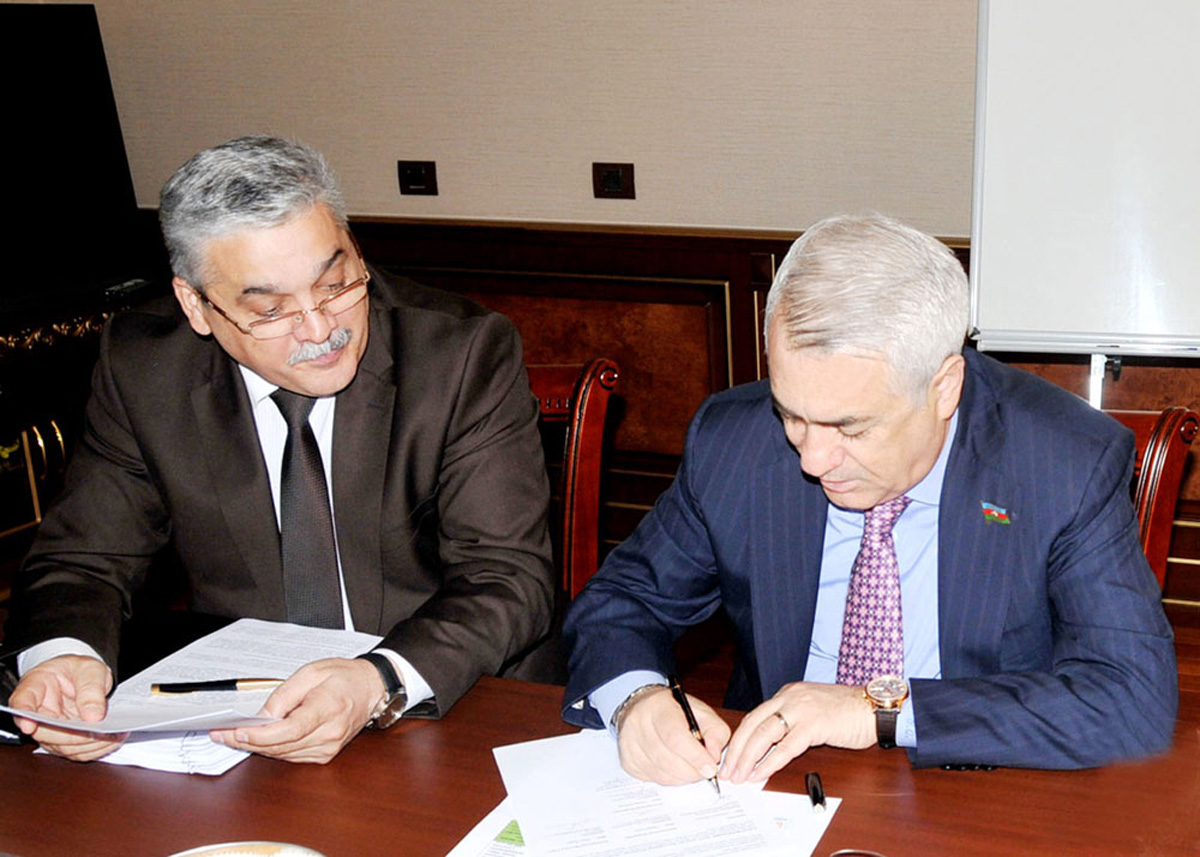 Azerbaijan, Czech companies ink railway agreement
