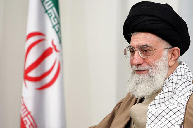 Khamenei urges EU to stand against US on nuclear deal issue