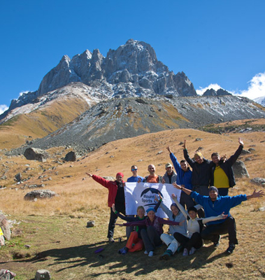 Azerbaijani climbers conquer Georgia mountain peaks