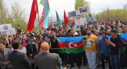 Turks protest against occupation of Azerbaijani lands by Armenia