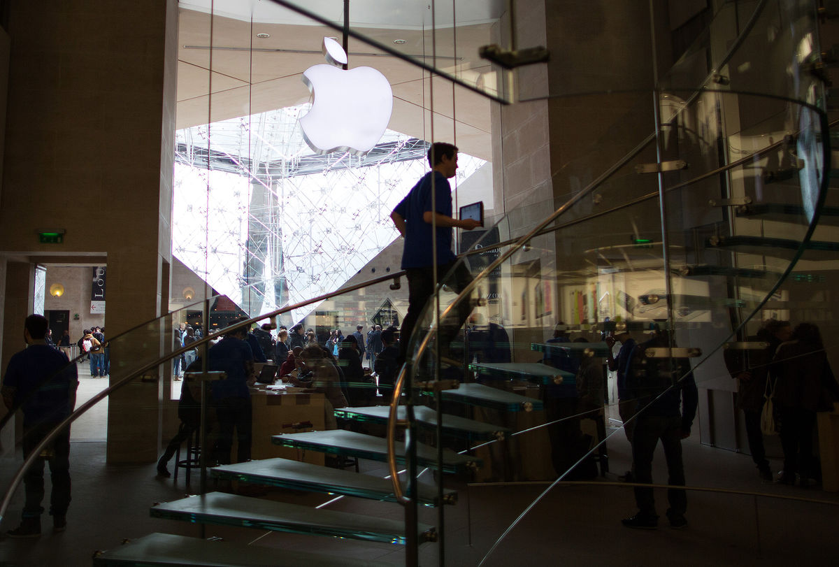 Apple, Google try again to settle hiring case: business of law