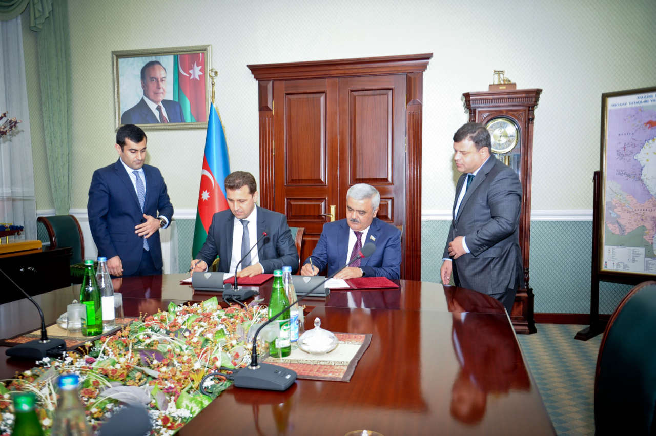 Azerbaijan, Bulgaria ink new documents