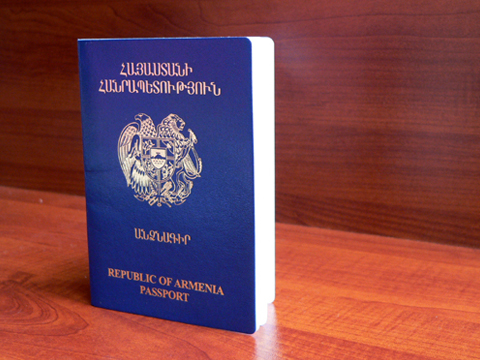Armenian citizenship "cheapening" alongside dram