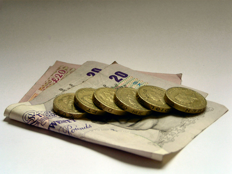 Armenia loses one four of its international reserves