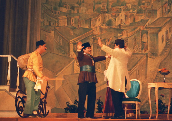 "Arshin mal alan" staged in  Uzbekistan
