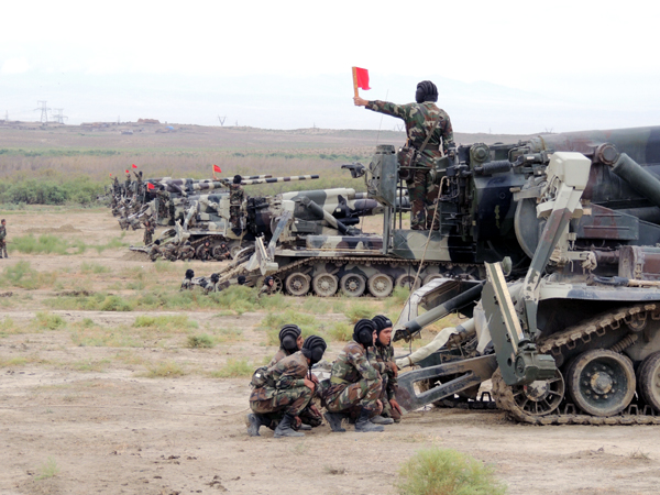 Azerbaijani troops stage drills