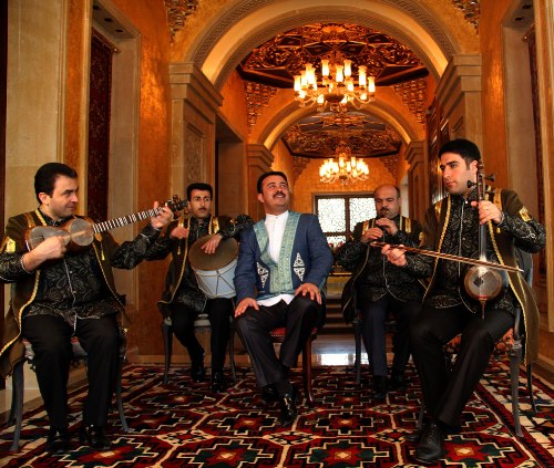 Azerbaijani folk singer performs in London