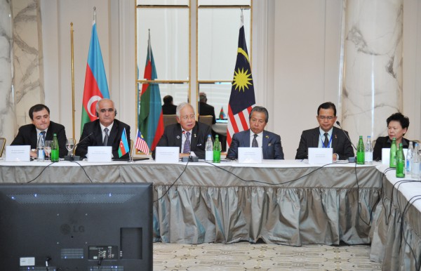 Azerbaijan, Malaysia keen on developing business ties