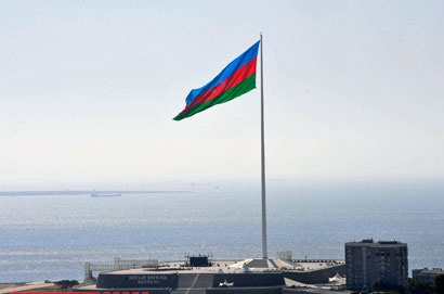 Georgian minister visits National Flag Square in Baku