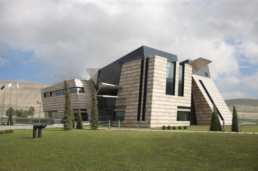 Azercosmos summarizes tender on universal ground station
