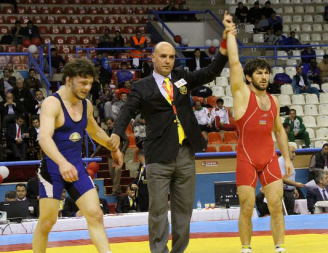 Azerbaijani wrestlers claim 2 medals in Turkey