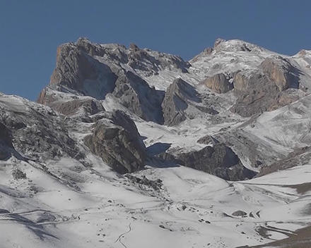 Azerbaijan sees first snow of season