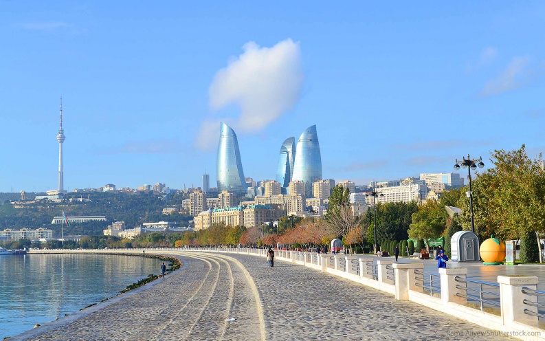 Baku: Oriental fairy tale breathing history