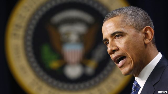 Obama warns Syria over chemical arms