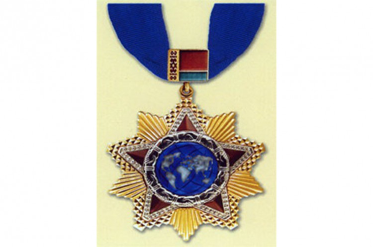 Belarus president awards Azerbaijani premier