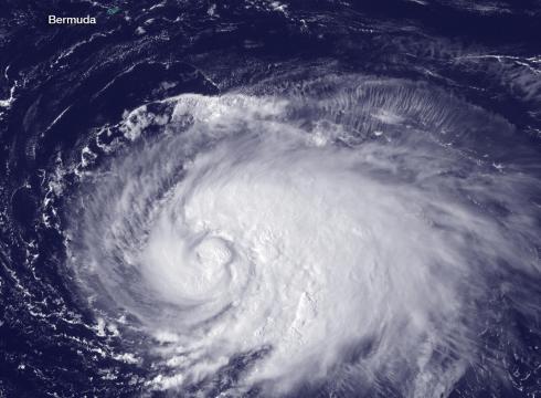 Bermuda Braces for first major hurricane in more than decade