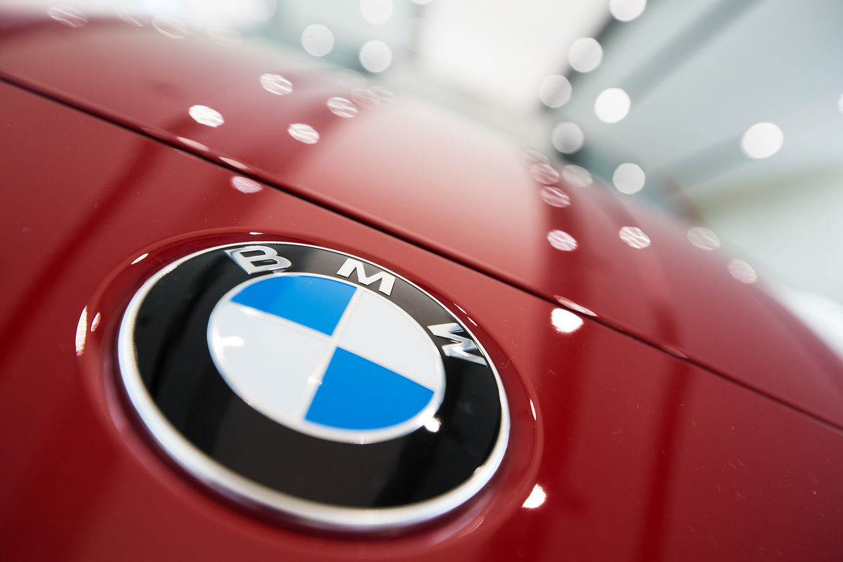BMW tempers profit-growth forecast as spending remains high