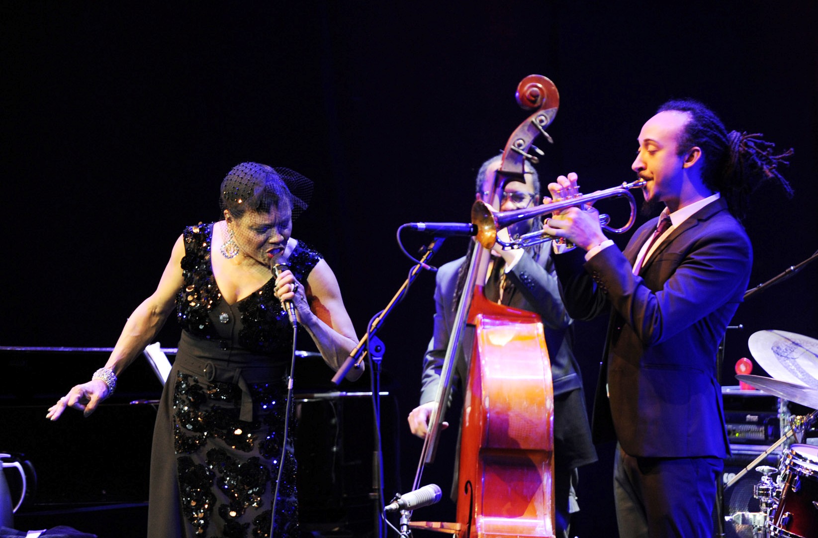 World famous jazz singer shines in Baku